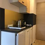 شقة 